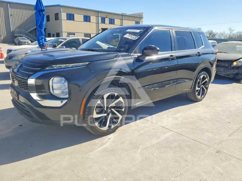 2022 Mitsubishi OUTLANDER фото