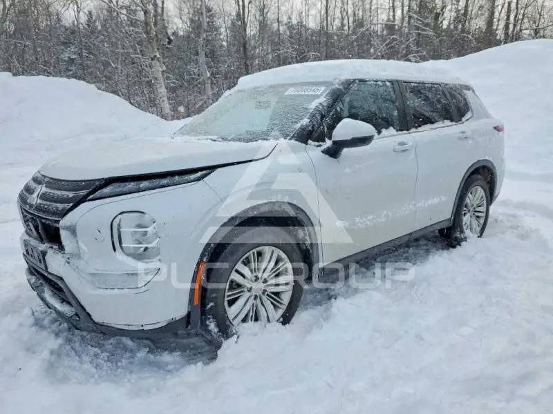 2022 Mitsubishi OUTLANDER фото
