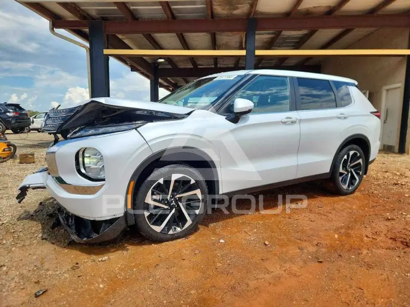 2022 Mitsubishi OUTLANDER фото