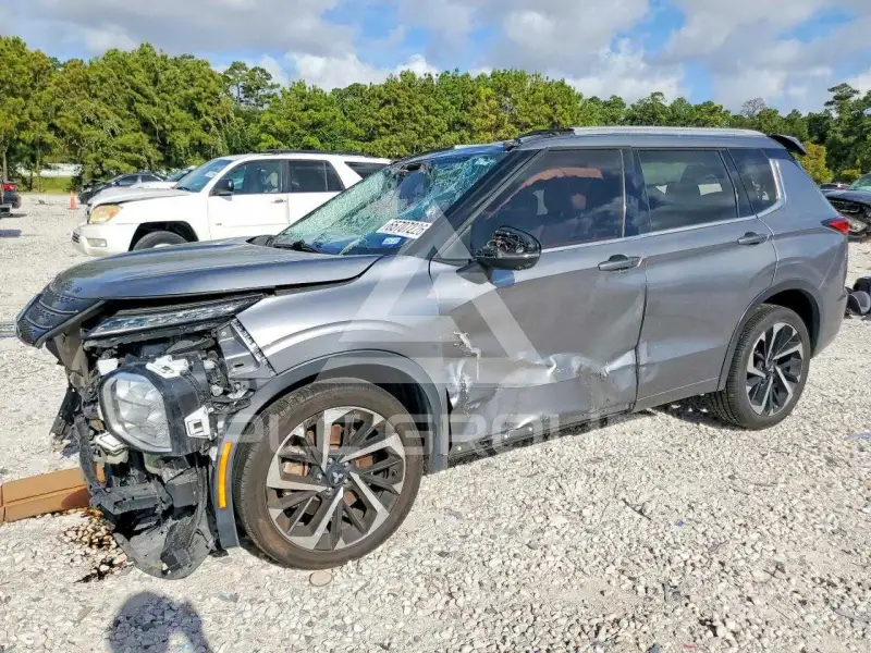 2022 Mitsubishi OUTLANDER photo