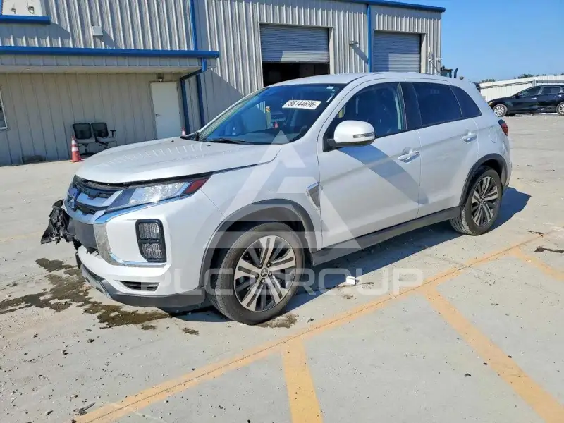 2022 Mitsubishi OUTLANDER фото