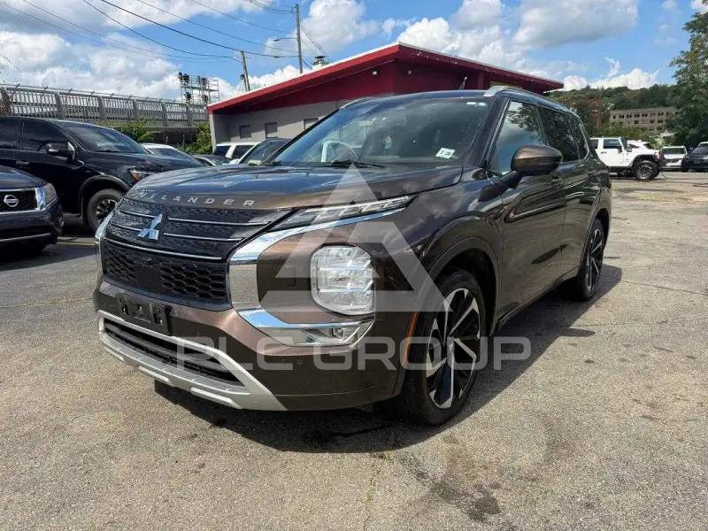 2022 Mitsubishi OUTLANDER фото