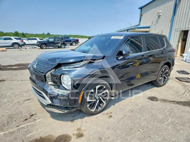 2022 Mitsubishi OUTLANDER фото