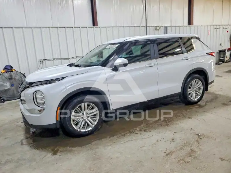 2022 Mitsubishi OUTLANDER фото