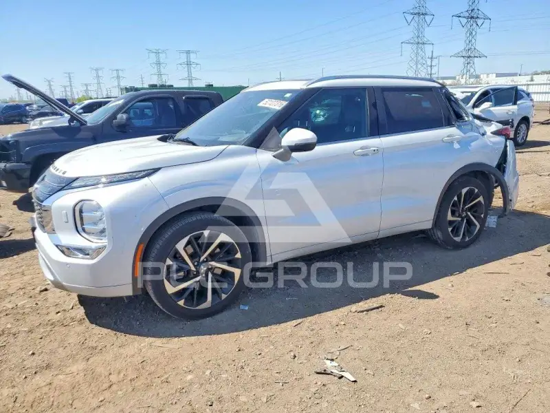 2022 Mitsubishi OUTLANDER фото