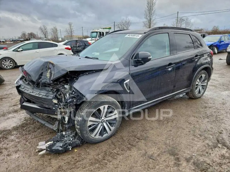 2022 Mitsubishi OUTLANDER photo