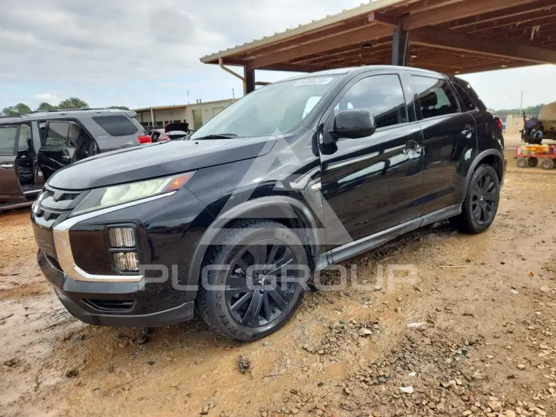 2022 Mitsubishi OUTLANDER photo