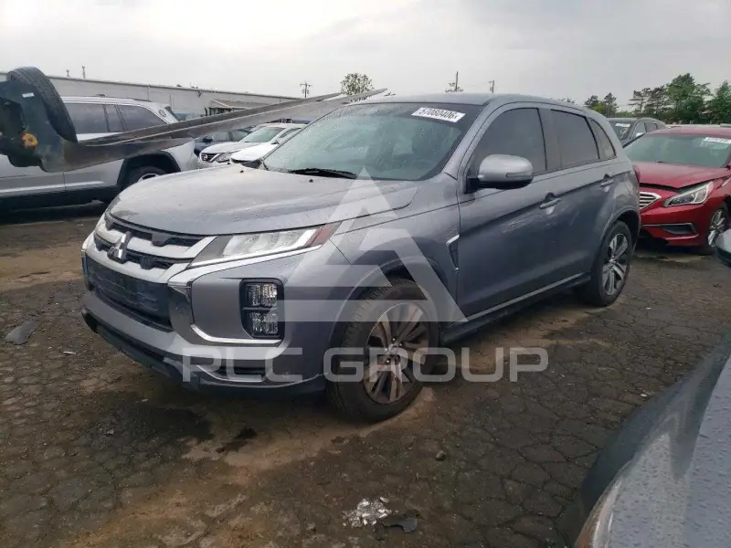 2022 Mitsubishi OUTLANDER photo