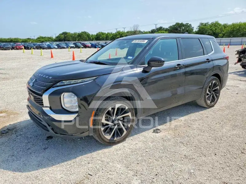 2022 Mitsubishi OUTLANDER фото