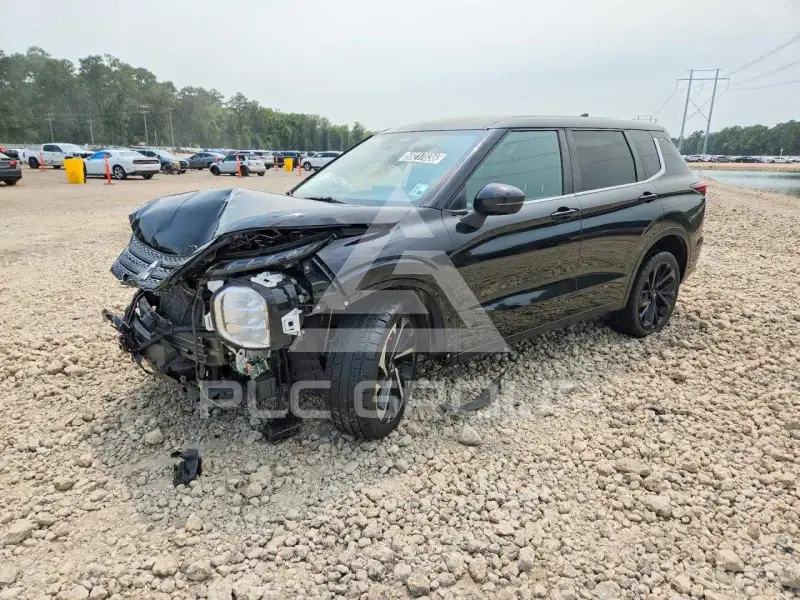 2022 Mitsubishi OUTLANDER фото