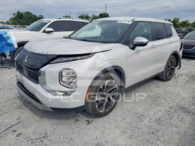 2022 Mitsubishi OUTLANDER фото
