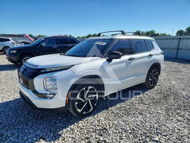 2022 Mitsubishi OUTLANDER photo