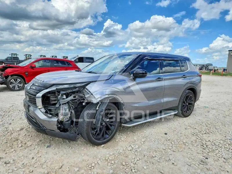 2022 Mitsubishi OUTLANDER фото