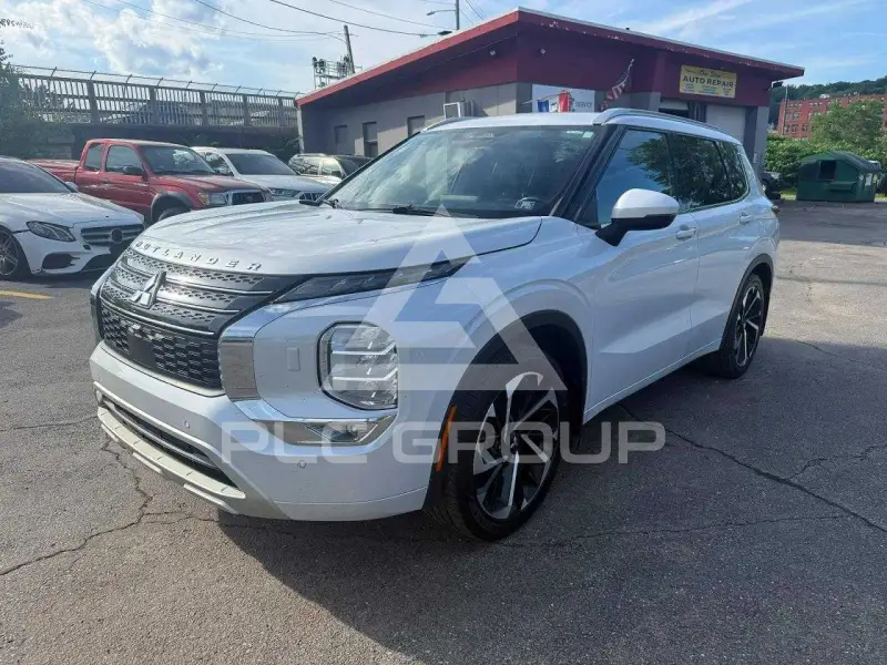 2022 Mitsubishi OUTLANDER фото