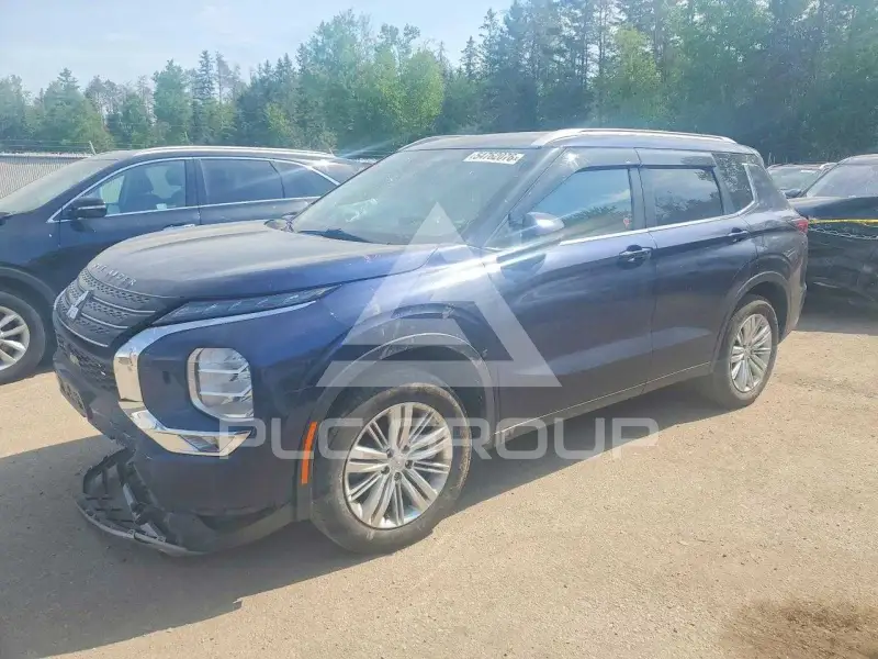 2022 Mitsubishi OUTLANDER photo