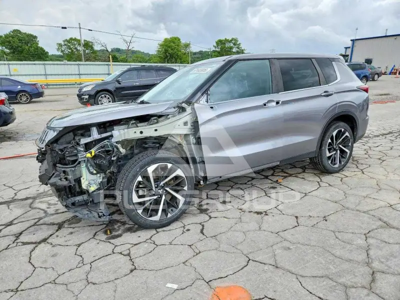 2022 Mitsubishi OUTLANDER photo