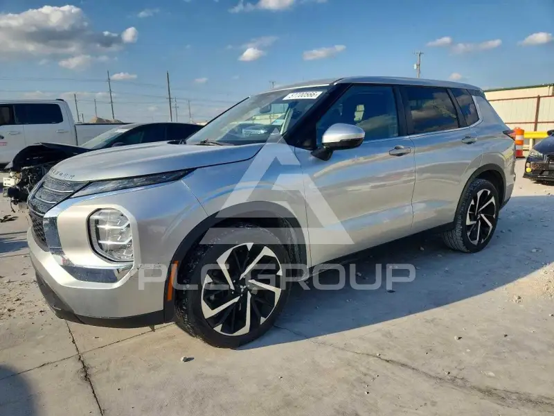 2022 Mitsubishi OUTLANDER фото