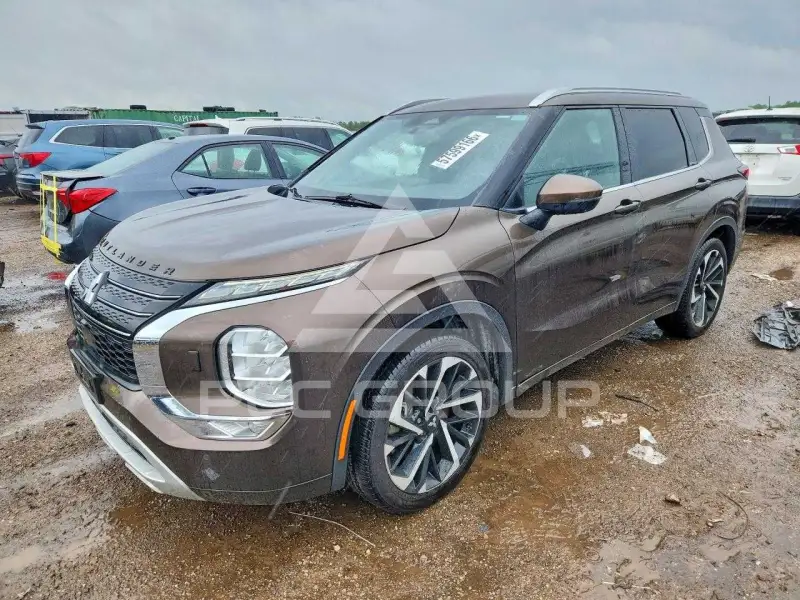 2022 Mitsubishi OUTLANDER фото