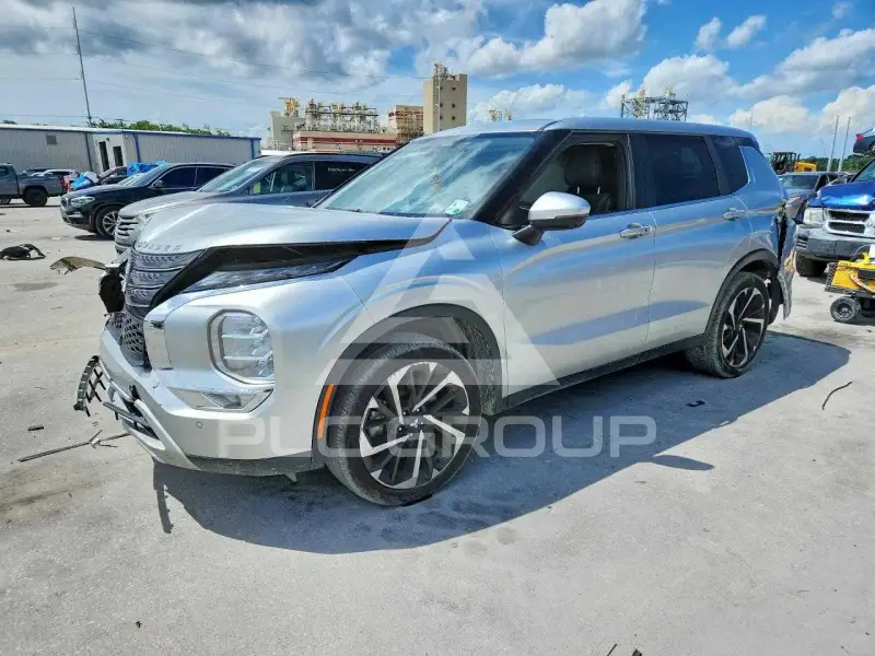 2022 Mitsubishi OUTLANDER фото