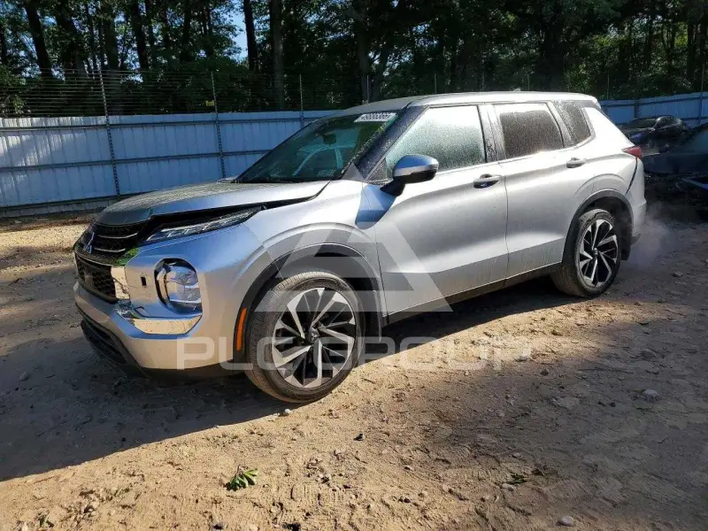 2022 Mitsubishi OUTLANDER фото