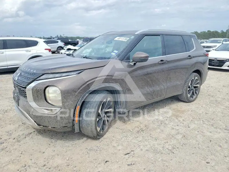 2022 Mitsubishi OUTLANDER фото