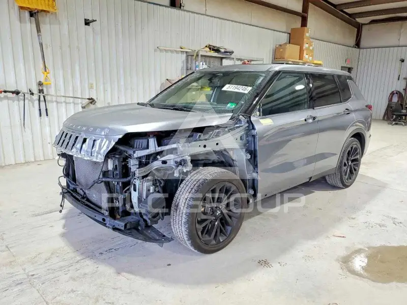 2022 Mitsubishi OUTLANDER фото