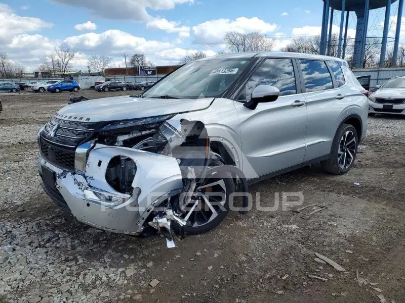 2022 Mitsubishi OUTLANDER фото