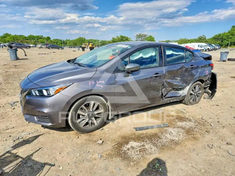 2022 Nissan VERSA фото