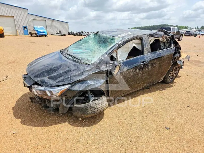 2022 Nissan VERSA фото