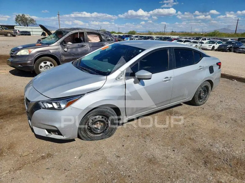 2022 Nissan VERSA photo