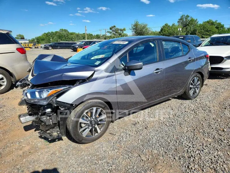 2022 Nissan VERSA photo