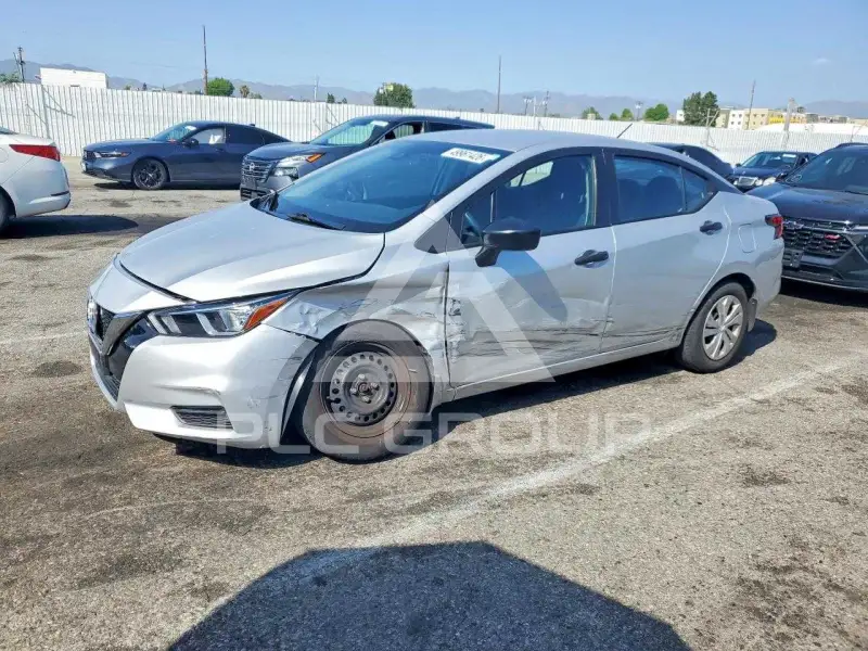 2022 Nissan VERSA photo