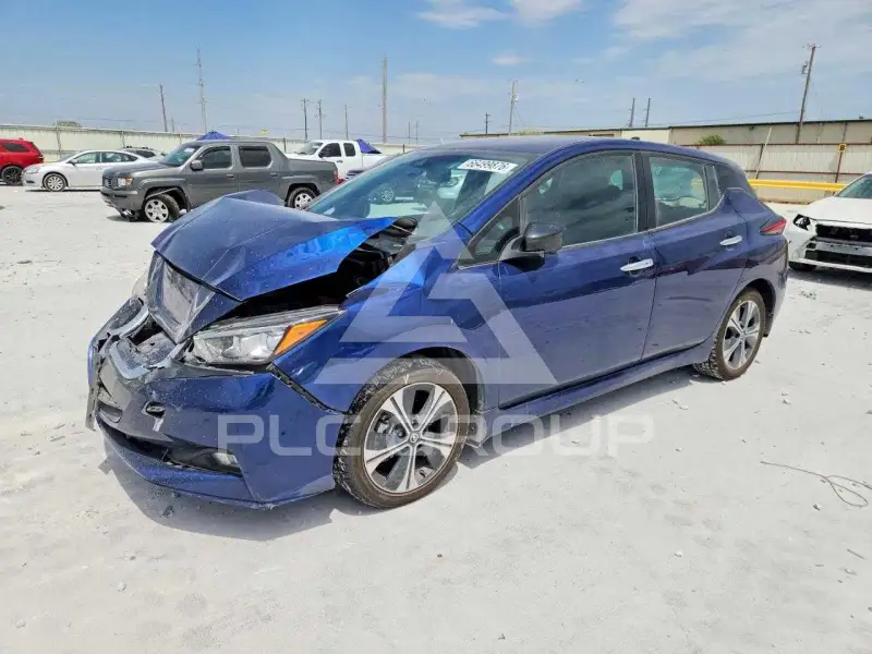 2022 Nissan LEAF photo