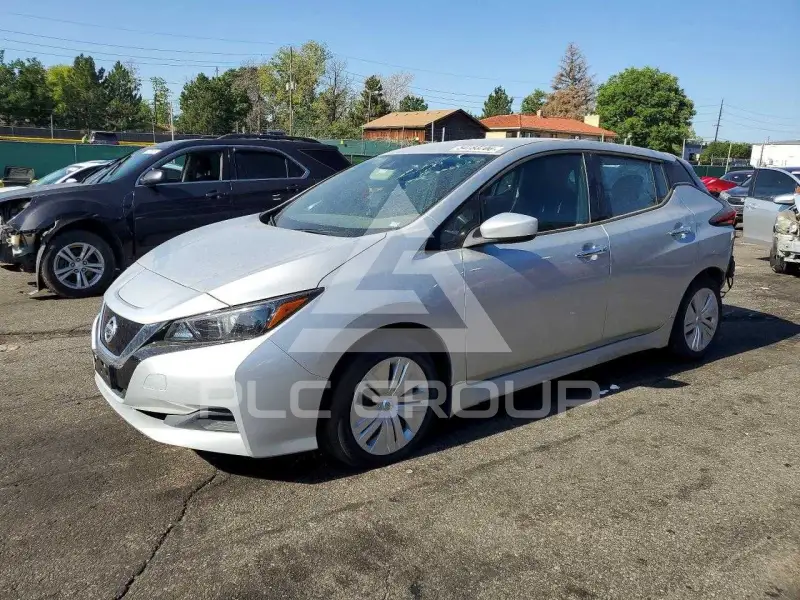 2022 Nissan LEAF photo