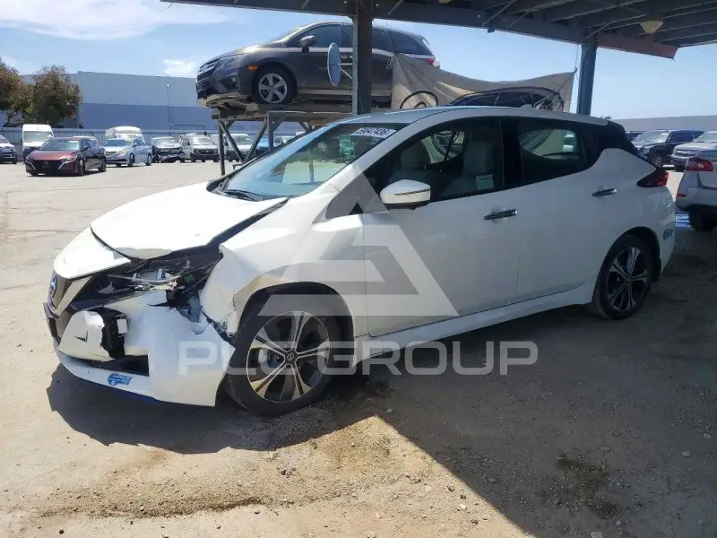 2022 Nissan LEAF фото