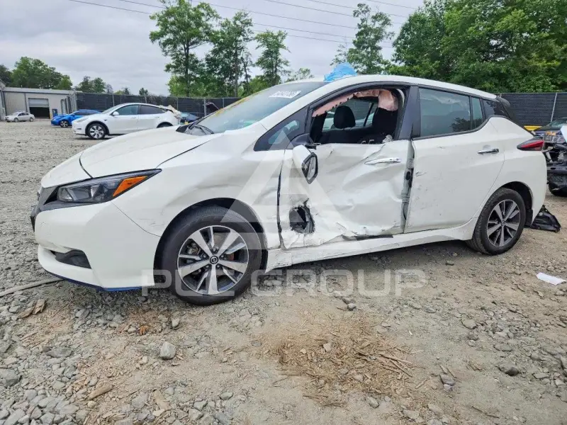 2022 Nissan LEAF фото