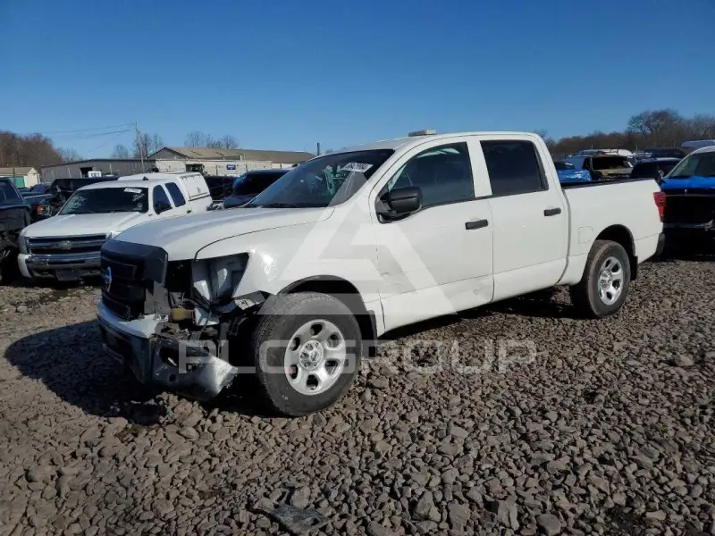2022 Nissan TITAN фото
