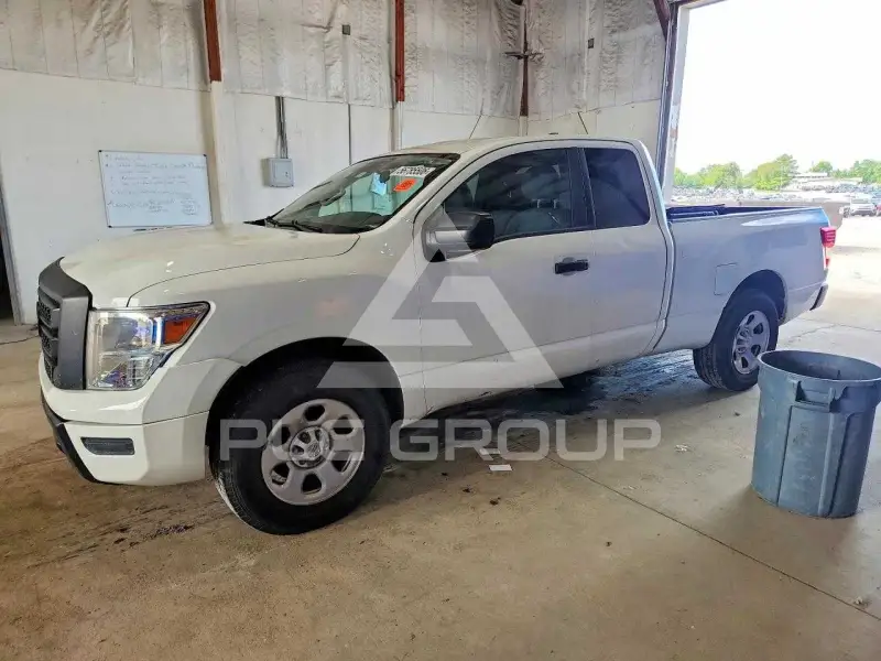 2022 Nissan TITAN фото