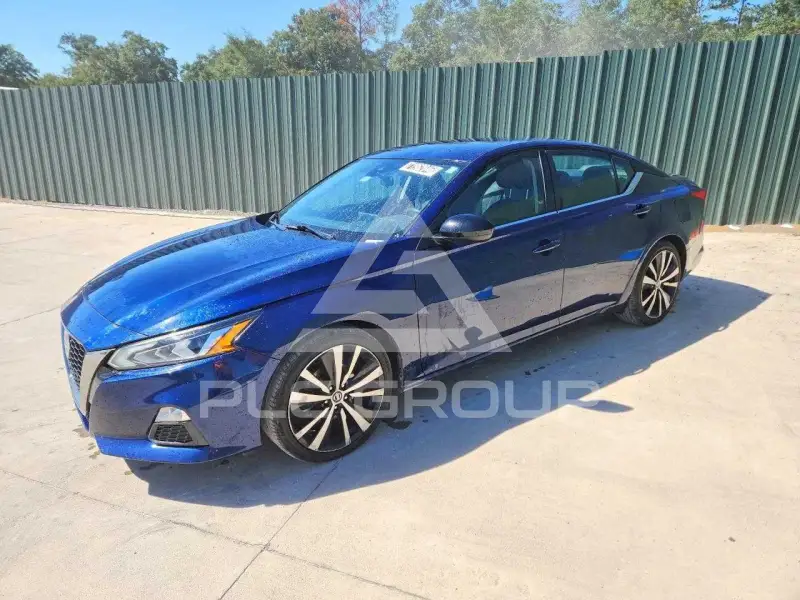2022 Nissan ALTIMA photo