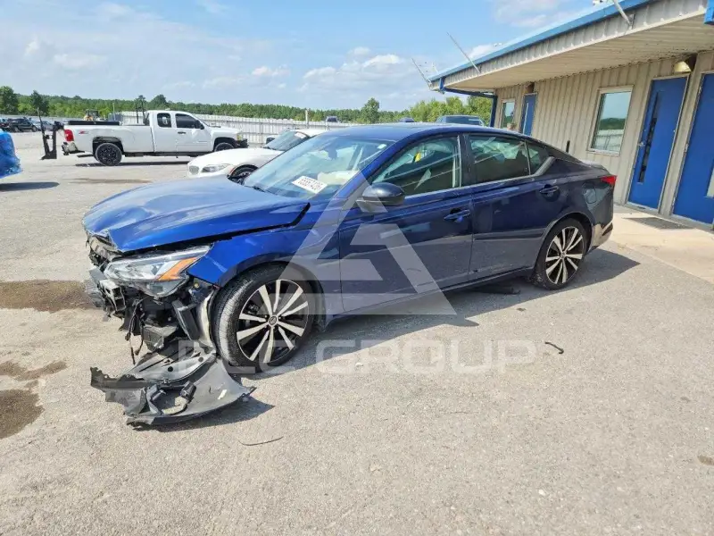 2022 Nissan ALTIMA photo