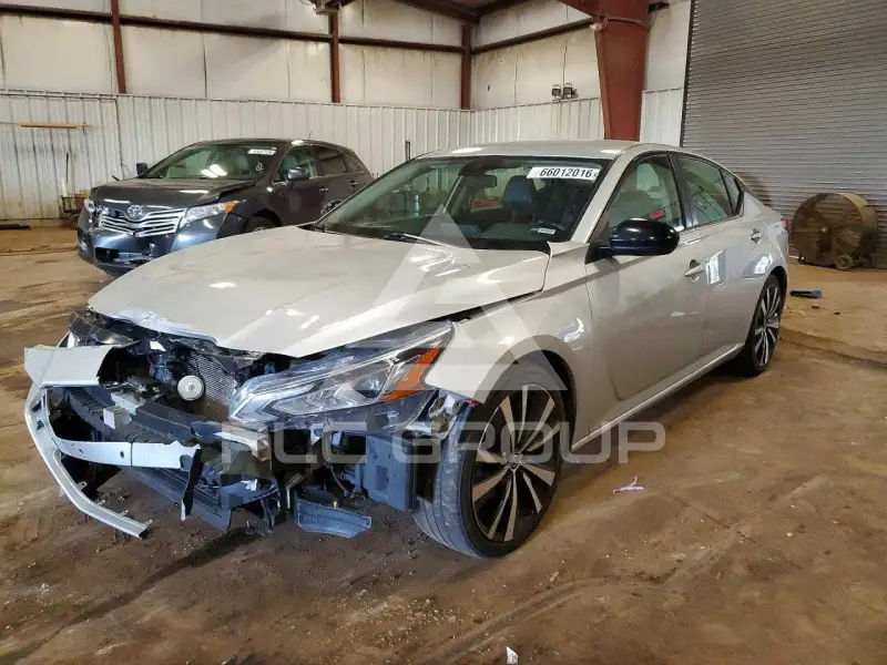 2022 Nissan ALTIMA photo