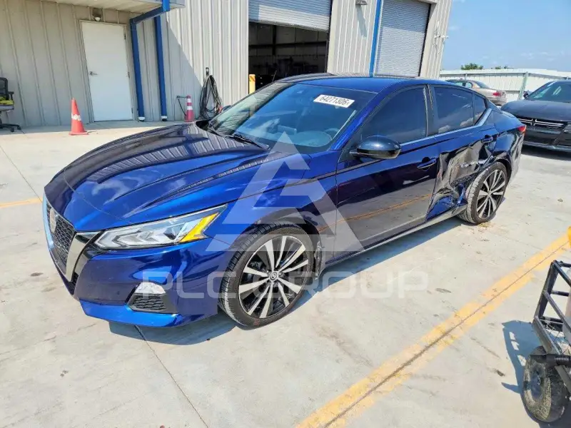 2022 Nissan ALTIMA photo