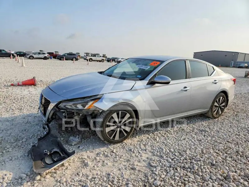 2022 Nissan ALTIMA photo