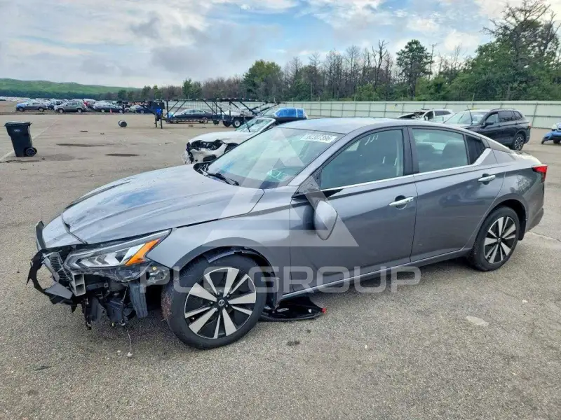 2022 Nissan ALTIMA photo