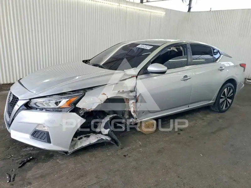 2022 Nissan ALTIMA photo