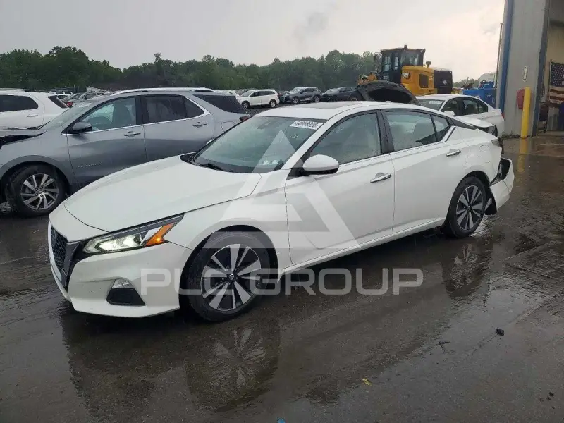 2022 Nissan ALTIMA photo