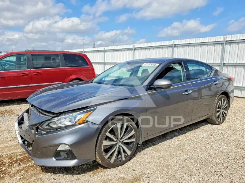 2022 Nissan ALTIMA photo