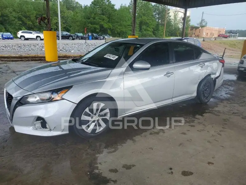2022 Nissan ALTIMA фото