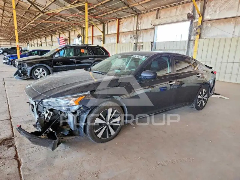2022 Nissan ALTIMA photo
