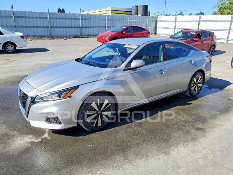 2022 Nissan ALTIMA photo